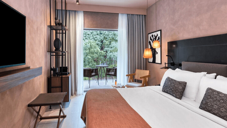 Sapphire Family Suite 